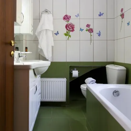 Nikoleta Hotel Apolpaina