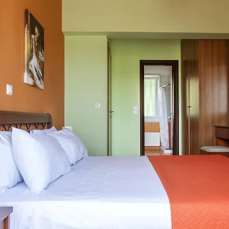 Nikoleta Hotel Apolpaina